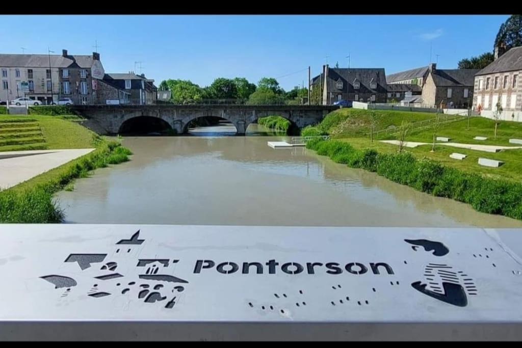 Maison Proche Du Mont Saint Michel Pontorson Exteriör bild