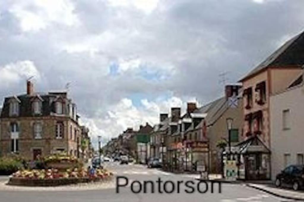 Maison Proche Du Mont Saint Michel Pontorson Exteriör bild