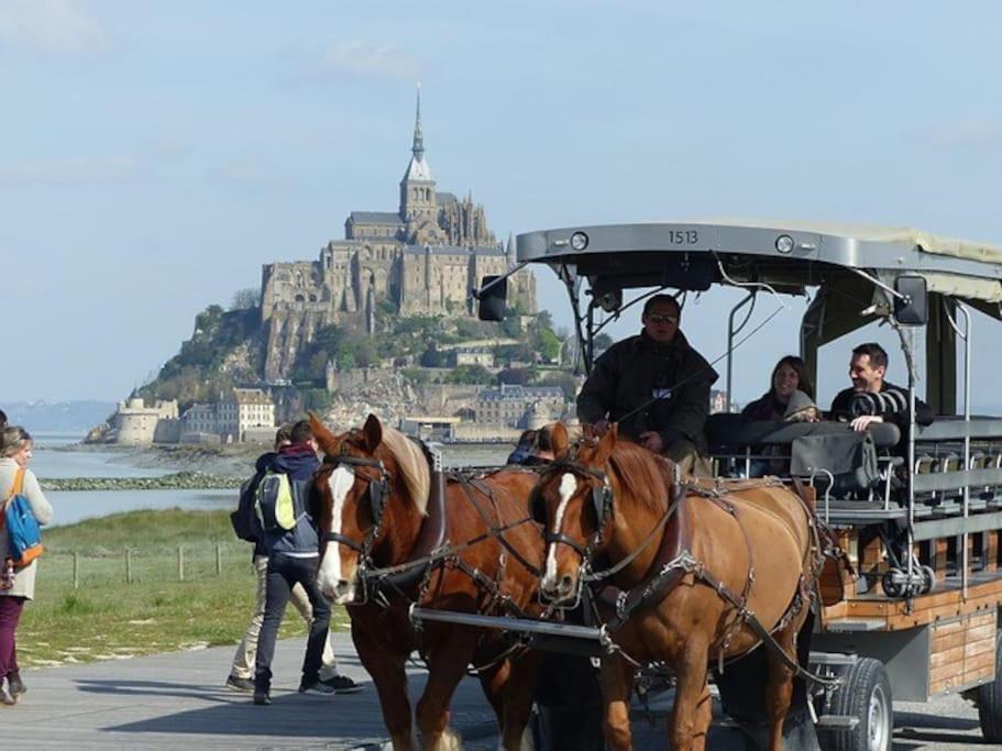 Maison Proche Du Mont Saint Michel Pontorson Exteriör bild